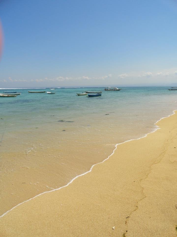 Nusa Lembongan beach